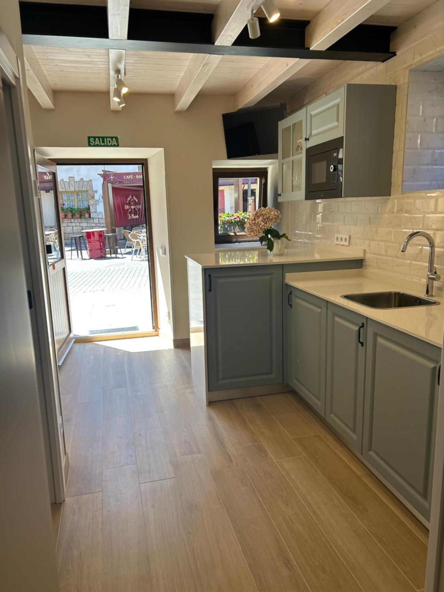 Apartamentos San Roque Arenas De Cabrales Ngoại thất bức ảnh